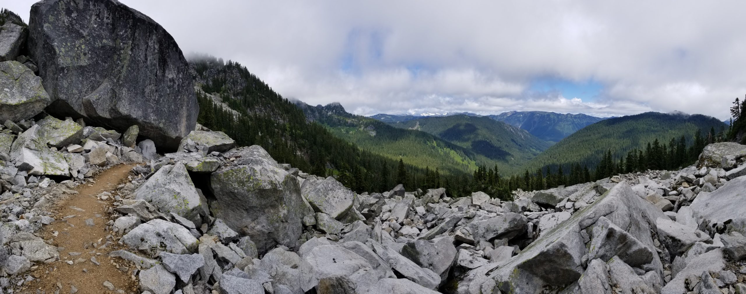 You are currently viewing PCT Washington – Lake Janus to Saddle Gap